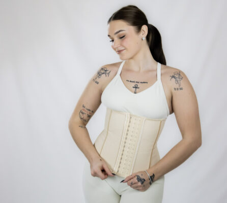 Hengittävä lateksinen Waist Trainer korsetti CURVES (ihonväri)